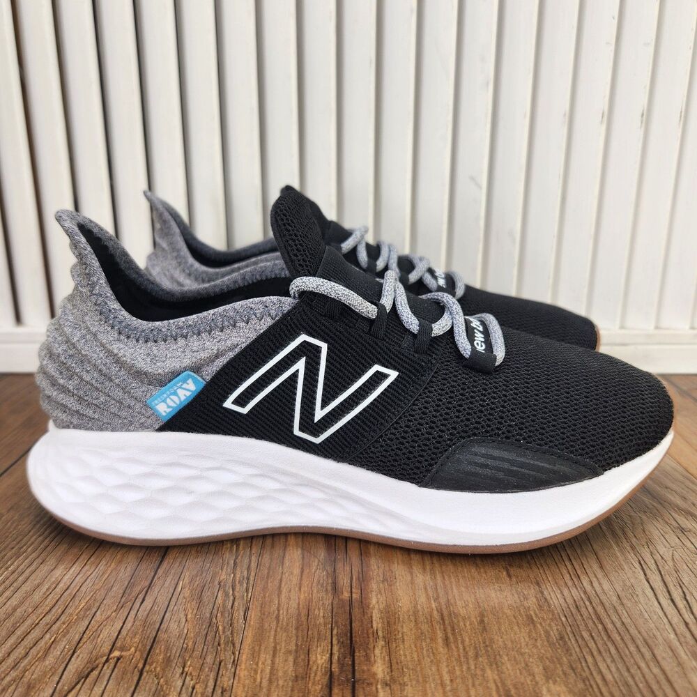 New Balance Fresh Foam Roav Tee Shirt Women's 6 Black Gray Running Shoes WROAVTK